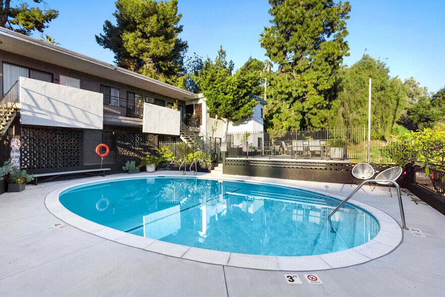 More Photos Of 200 S Avenue 59, Los Angeles Apartments For Sale