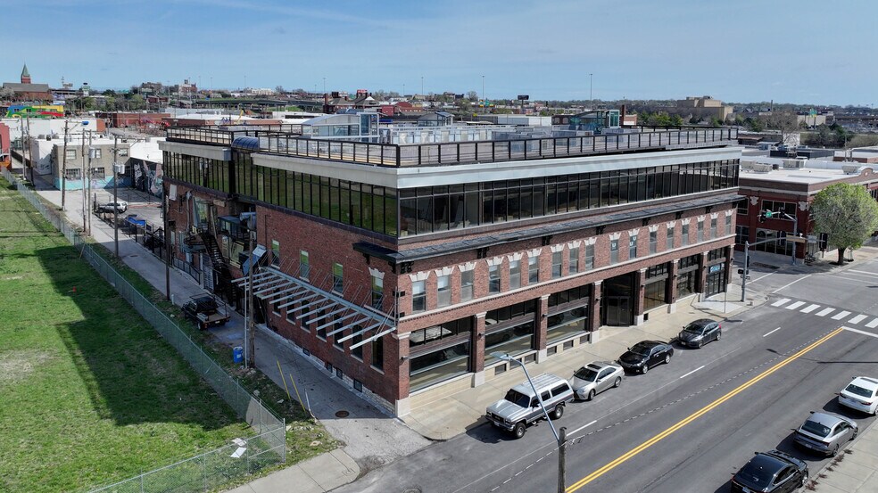 More Photos Of 1726-1728 Holmes St, Kansas City Medical For Lease