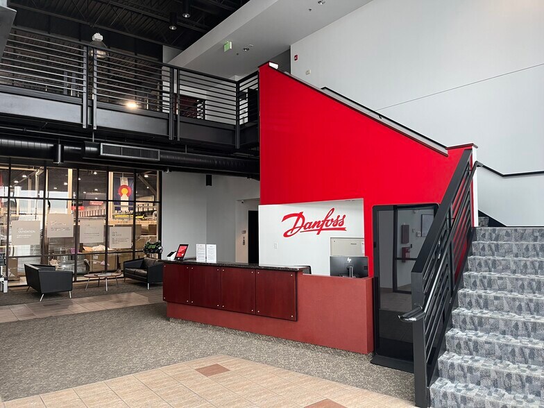 More Photos Of 4120 Specialty Pl, Longmont Manufacturing For Sale