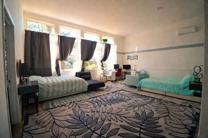 More Photos Of 496 6th St, Montara Office Residential For Sale