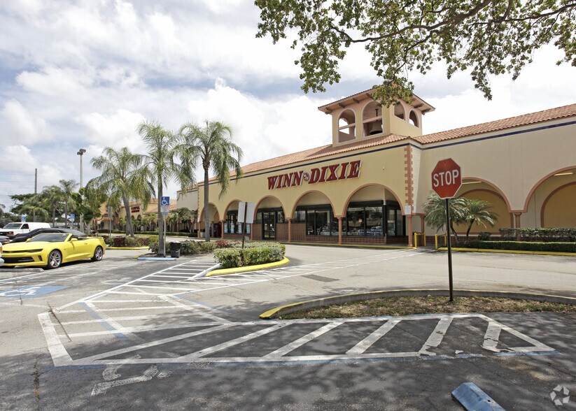 More Photos Of 3100-4661 W Commercial Blvd, Tamarac General Retail For Lease