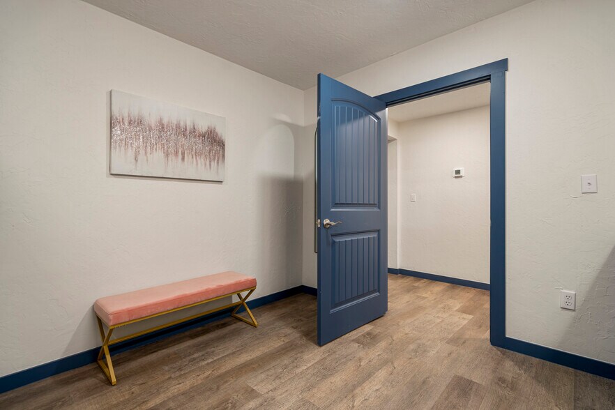 More Photos Of 1823 W 51st St, Tulsa Freestanding For Sale