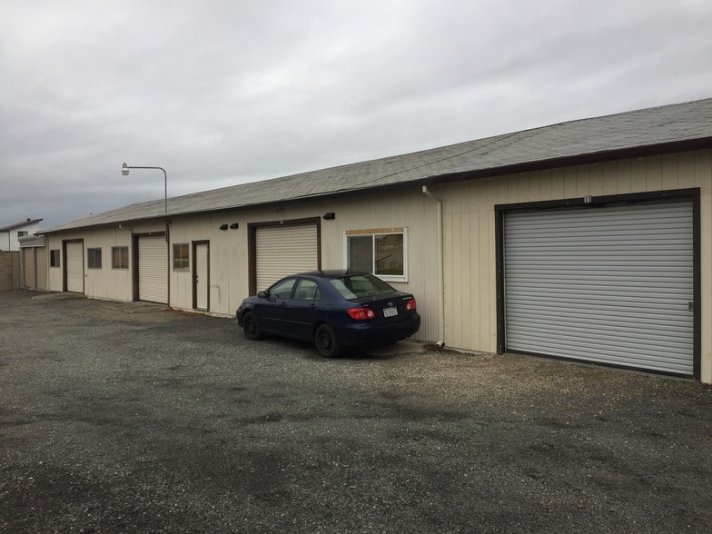 More Photos Of 29605 Pacific St, Hayward Self Storage For Sale