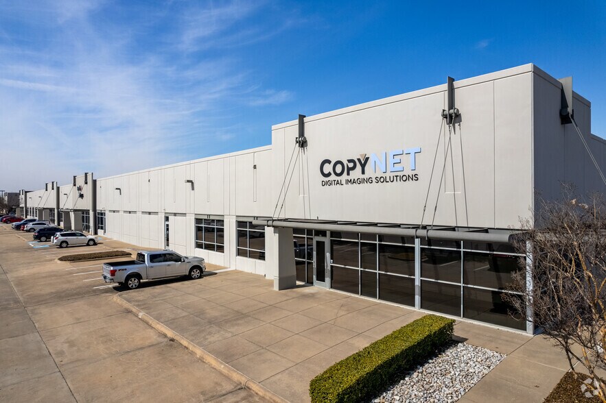 More Photos Of 2805 E Plano Pky, Plano Distribution For Lease