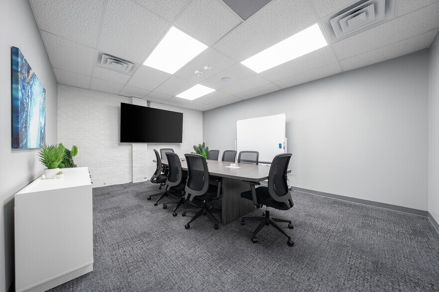 More Photos Of 4550 W 103rd St, Oak Lawn Coworking Space