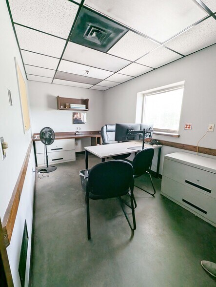 More Photos Of 5880 Success Dr, Rome Distribution For Lease