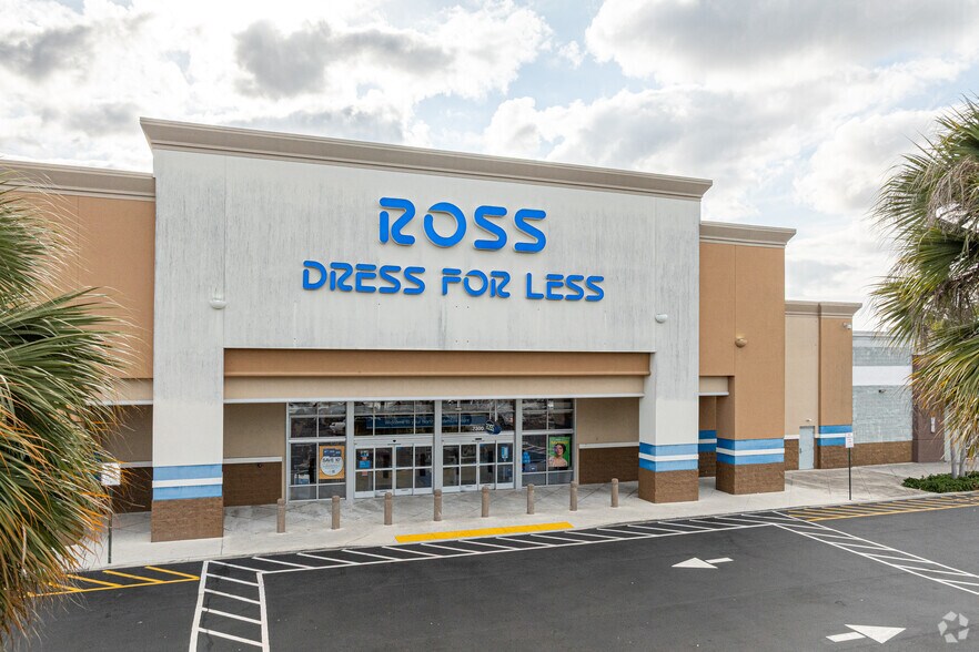 More Photos Of 7140-7346 W McNab Rd, North Lauderdale Restaurant For Lease