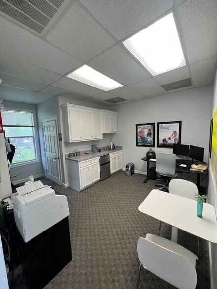 More Photos Of 201 Hwy 51, Ridgeland Office For Lease