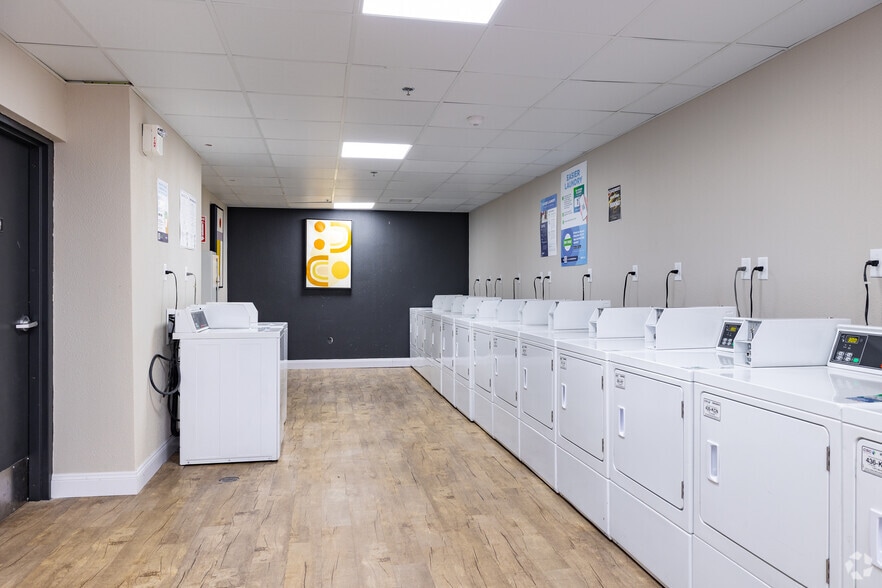 More Photos Of 2886 S Circle Dr, Colorado Springs Apartments For Lease