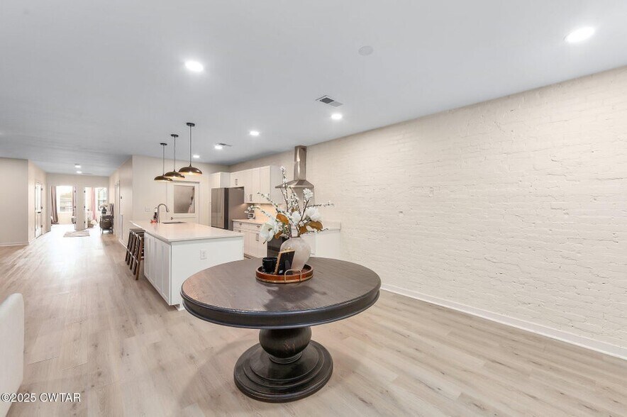 More Photos Of 56 Lee Ave, McKenzie Office Residential For Sale