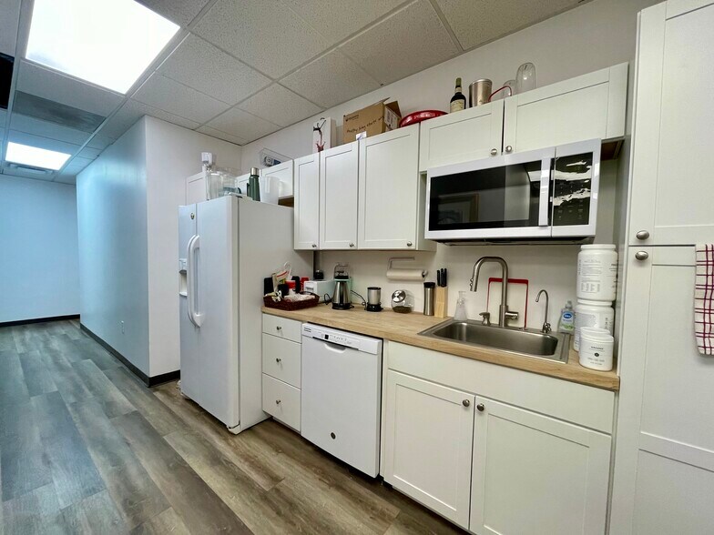 More Photos Of 3280 Downing St, Denver Apartments For Lease