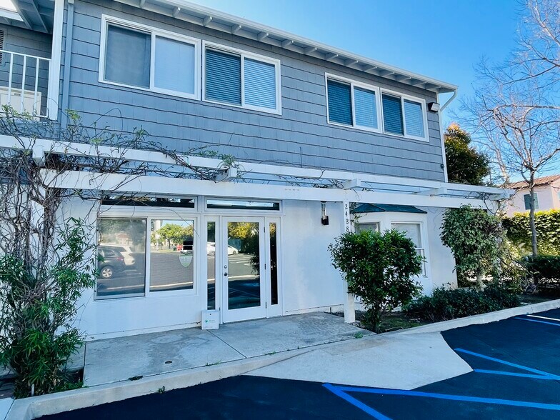 More Photos Of 2488 Newport Blvd, Costa Mesa Office For Lease