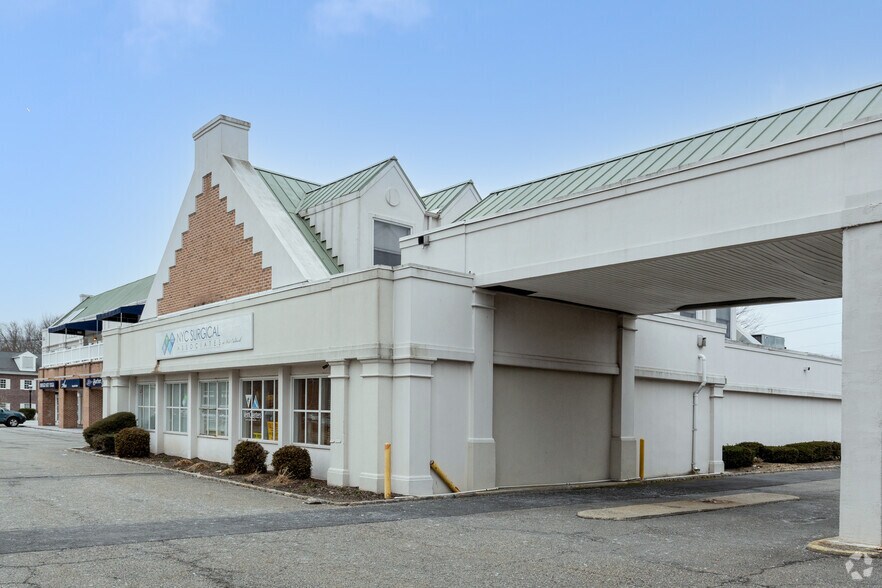 More Photos Of 555 Passaic Ave, West Caldwell Storefront Retail Office For Lease
