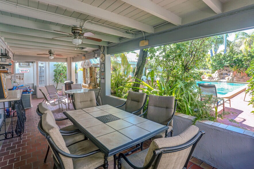 More Photos Of 1219 S Federal Hwy, Hollywood Hotel For Sale