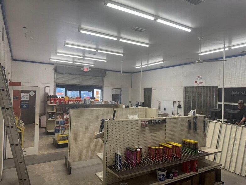 More Photos Of 16923 Archer Rd, Archer Freestanding For Lease