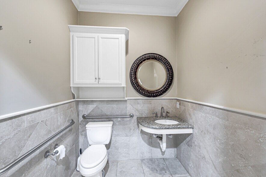 More Photos Of 607 Park Grove Dr, Katy Medical For Lease