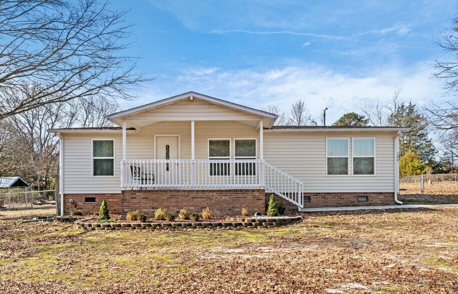 More Photos Of 122 Julius Mac Rd, Stanley Flex For Sale