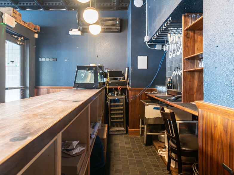 More Photos Of 24-28 Wall St, Asheville Storefront Retail Office For Lease