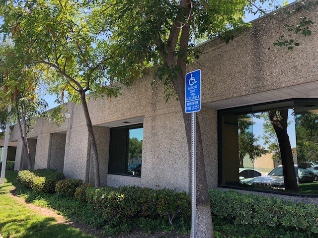 More Photos Of 22952 Mill Creek Dr, Laguna Hills Office For Lease