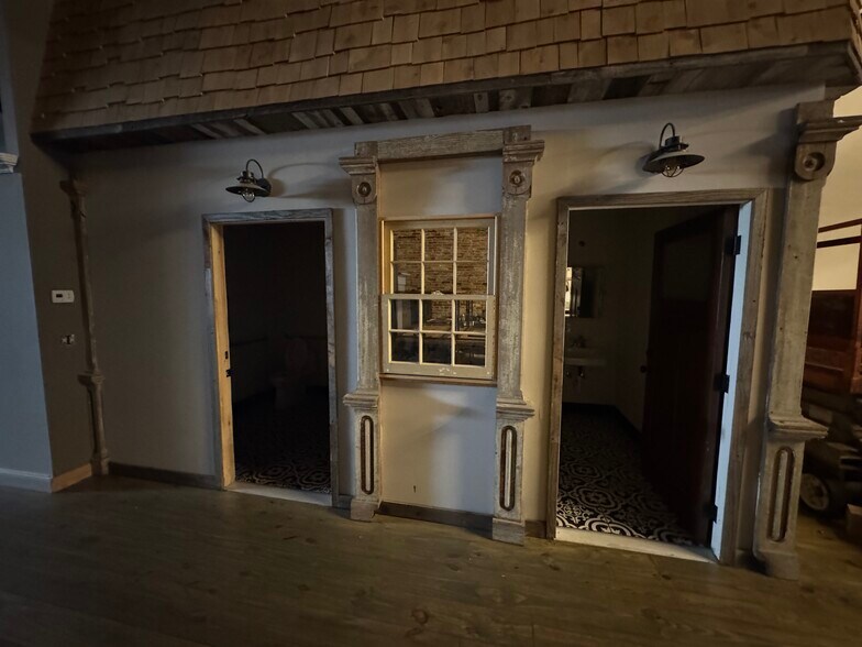 More Photos Of 414 Northampton St, Easton Restaurant For Lease
