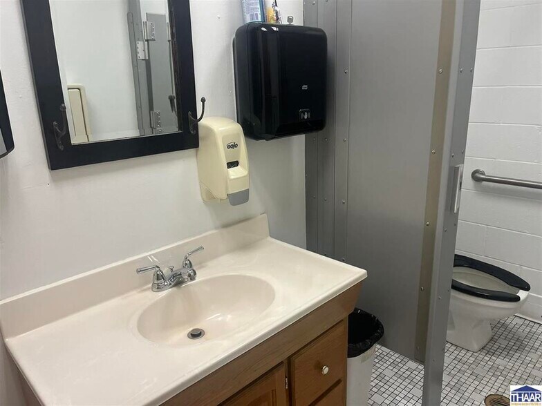 More Photos Of 4120 S US Highway 41, Terre Haute Auto Dealership For Sale