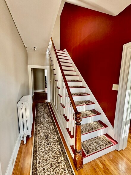 More Photos Of 5412 Shimerville Rd, Emmaus Freestanding For Lease