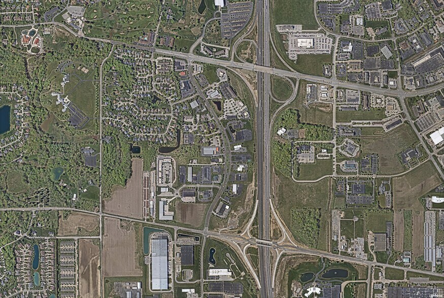 More Photos Of 392-488 Outerbelt St, Columbus Warehouse For Lease