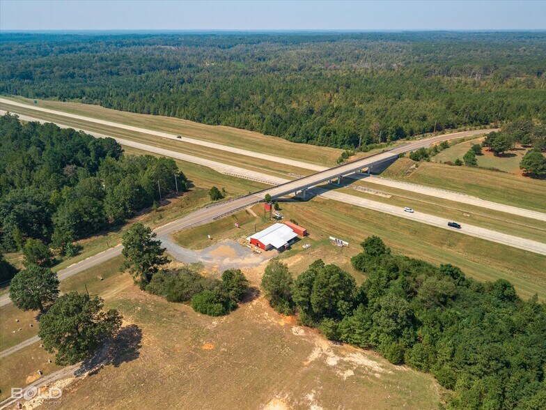 More Photos Of 7318 Ida State Line rd, Ida Bar For Sale