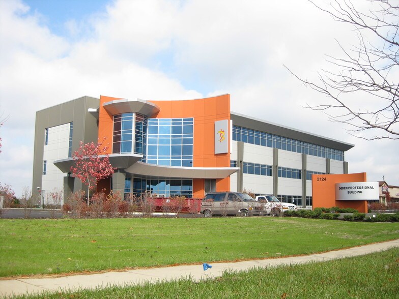 More Photos Of 2124 Ogden Ave, Aurora Medical For Lease