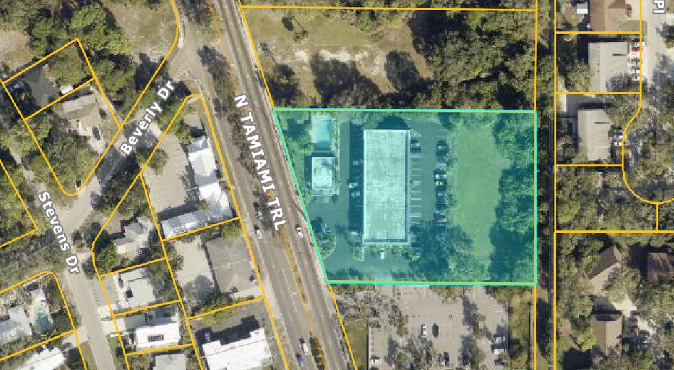 Primary Photo Of 5340 N Tamiami Trl, Sarasota Hotel For Sale