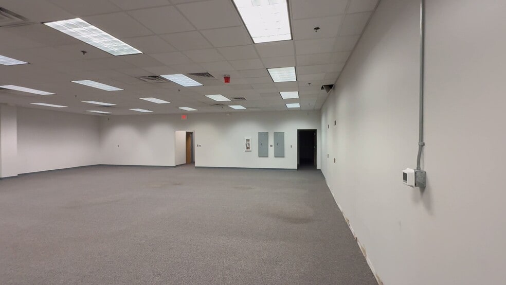 More Photos Of 8530 Corridor Rd, Jessup Unknown For Lease