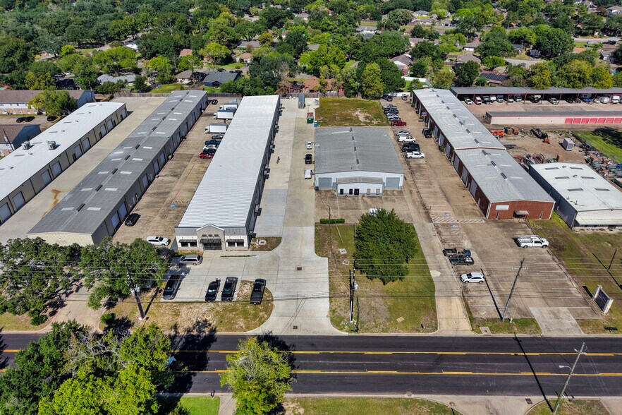 More Photos Of 5342 5th St, Katy Freestanding For Lease
