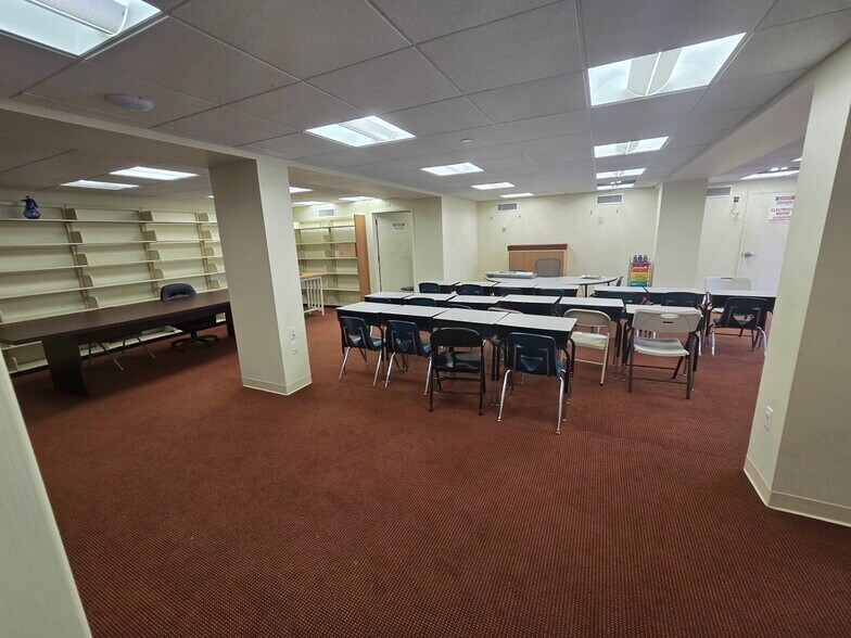 More Photos Of 2966 Crompond Rd, Yorktown Heights Schools For Lease
