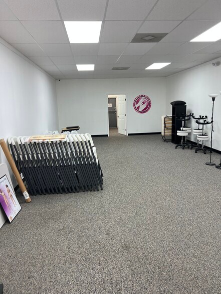 More Photos Of 26230-26316 Wesley Chapel Blvd, Lutz Unknown For Lease