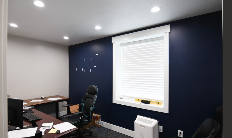 More Photos Of 2 N 580 W, Blackfoot Light Manufacturing For Sale