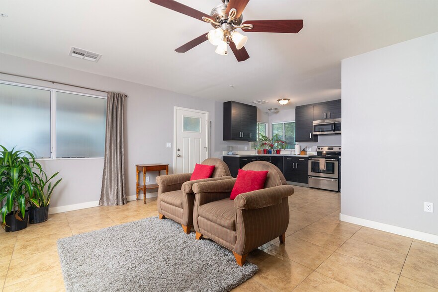 More Photos Of 822 E Montecito Ave, Phoenix Apartments For Sale