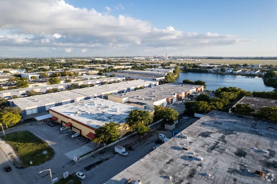 More Photos Of 5120-5130 NW 165th St, Hialeah Warehouse For Lease