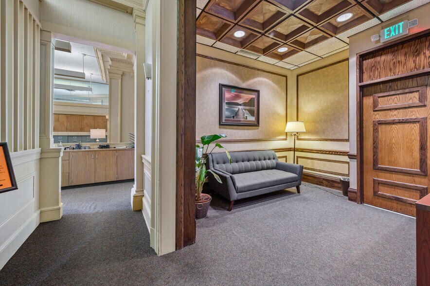 More Photos Of 24 W 6th Ave, Helena Office For Lease