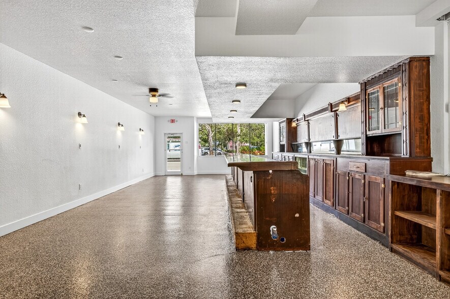 More Photos Of 1453 20th St, Vero Beach Restaurant For Lease