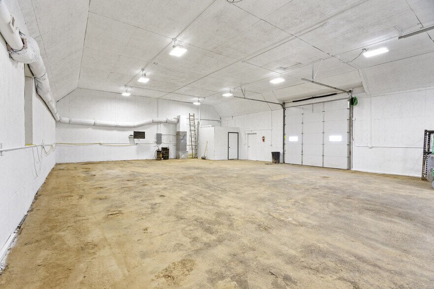 More Photos Of 1993 130th Ave NW, Arnegard Warehouse For Lease