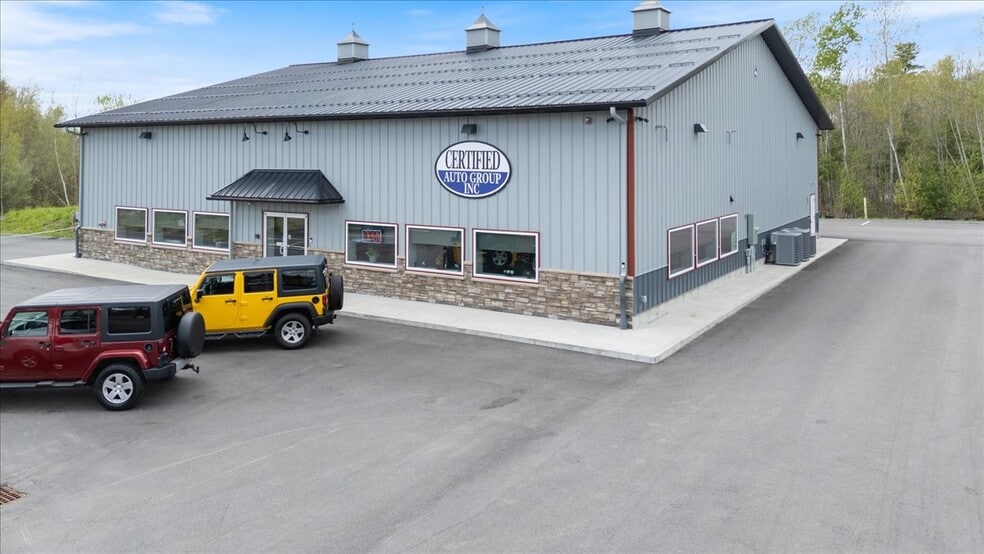 More Photos Of 409 Emerson Ave, Hampstead Industrial For Sale