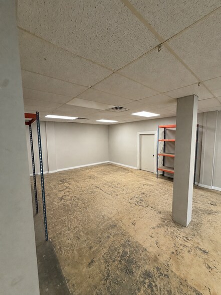 More Photos Of 31515 U.S. Highway 19 N, Palm Harbor General Retail For Lease