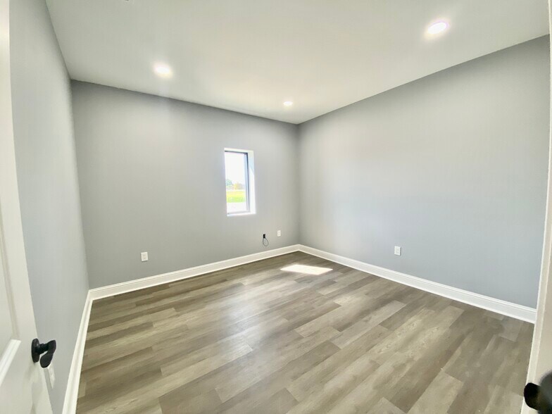 More Photos Of 2023 H O Mills hwy, Port Arthur Warehouse For Lease