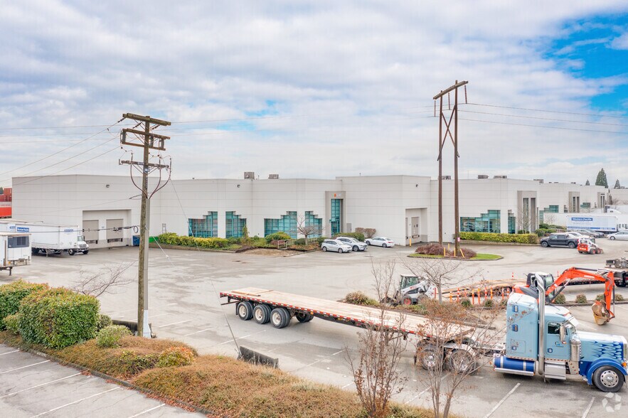 More Photos Of 1360-1396 Cliveden Av, Delta Warehouse For Lease