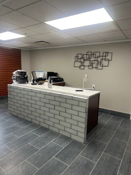 More Photos Of 1018 Fir St, Carlin Hotel For Sale