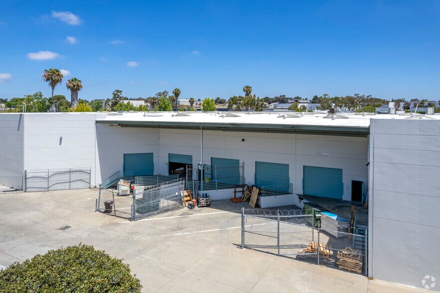 More Photos Of 2625 Temple Heights Dr, Oceanside Manufacturing For Lease