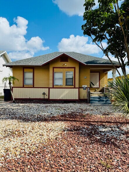 More Photos Of 2111 W North B St, Tampa Specialty For Sale