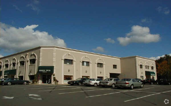 More Photos Of 5-15 Sicomac Rd, North Haledon Storefront Retail Office For Lease