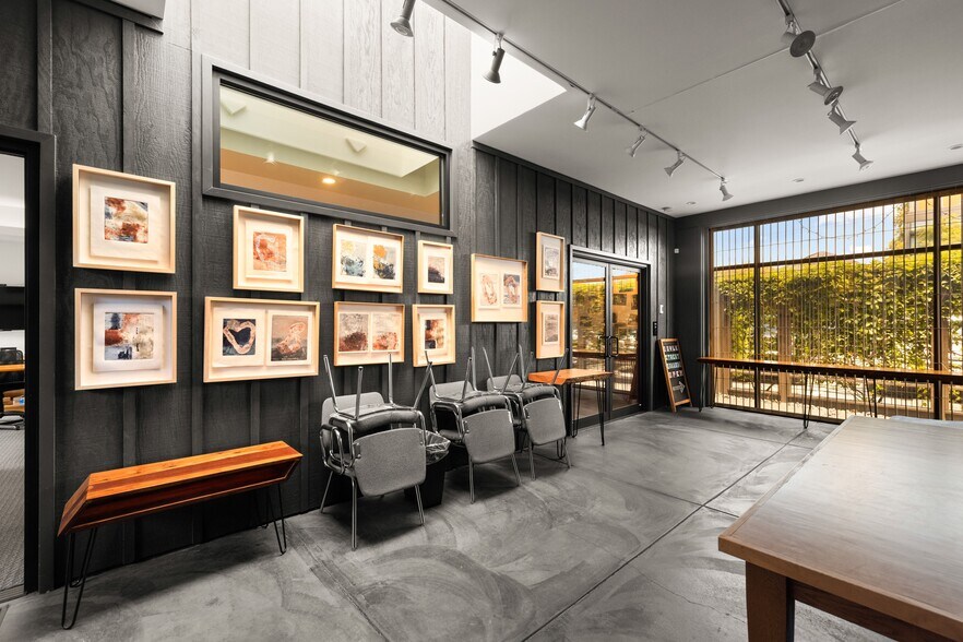 More Photos Of 5500 Doyle St, Emeryville Office For Sale