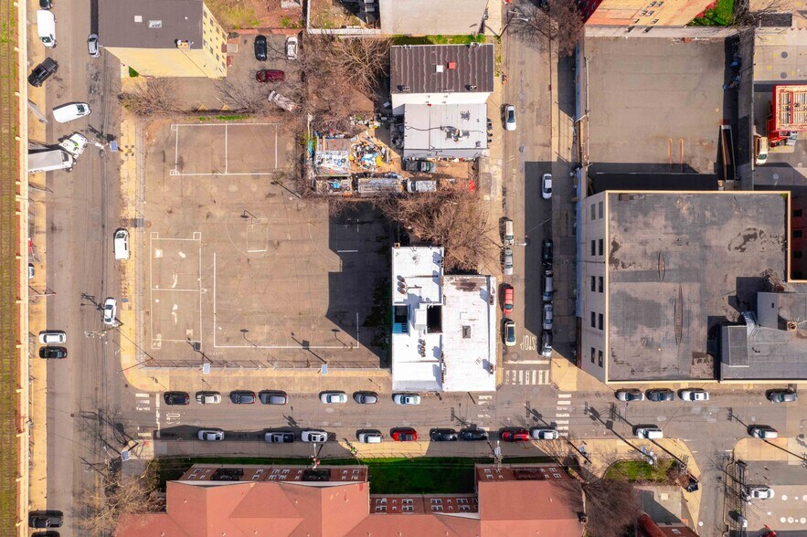 More Photos Of 266 Erie St, Jersey City Apartments For Sale